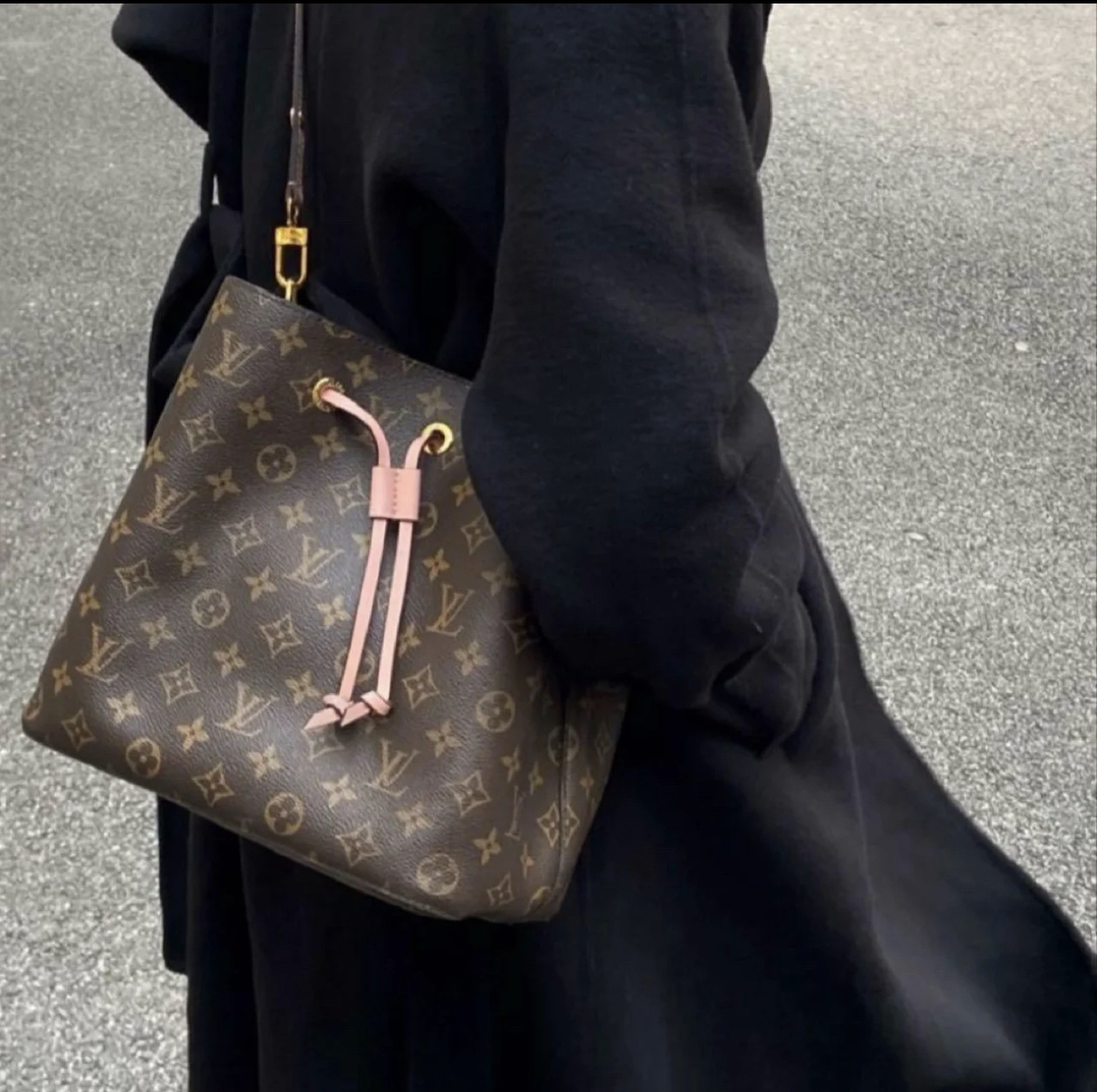 99新 LouisVuitton/路易威登 路易威登粉桶/0253