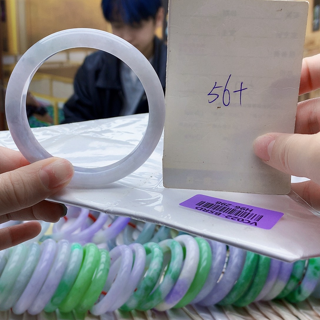 翡翠未镶嵌手镯njj