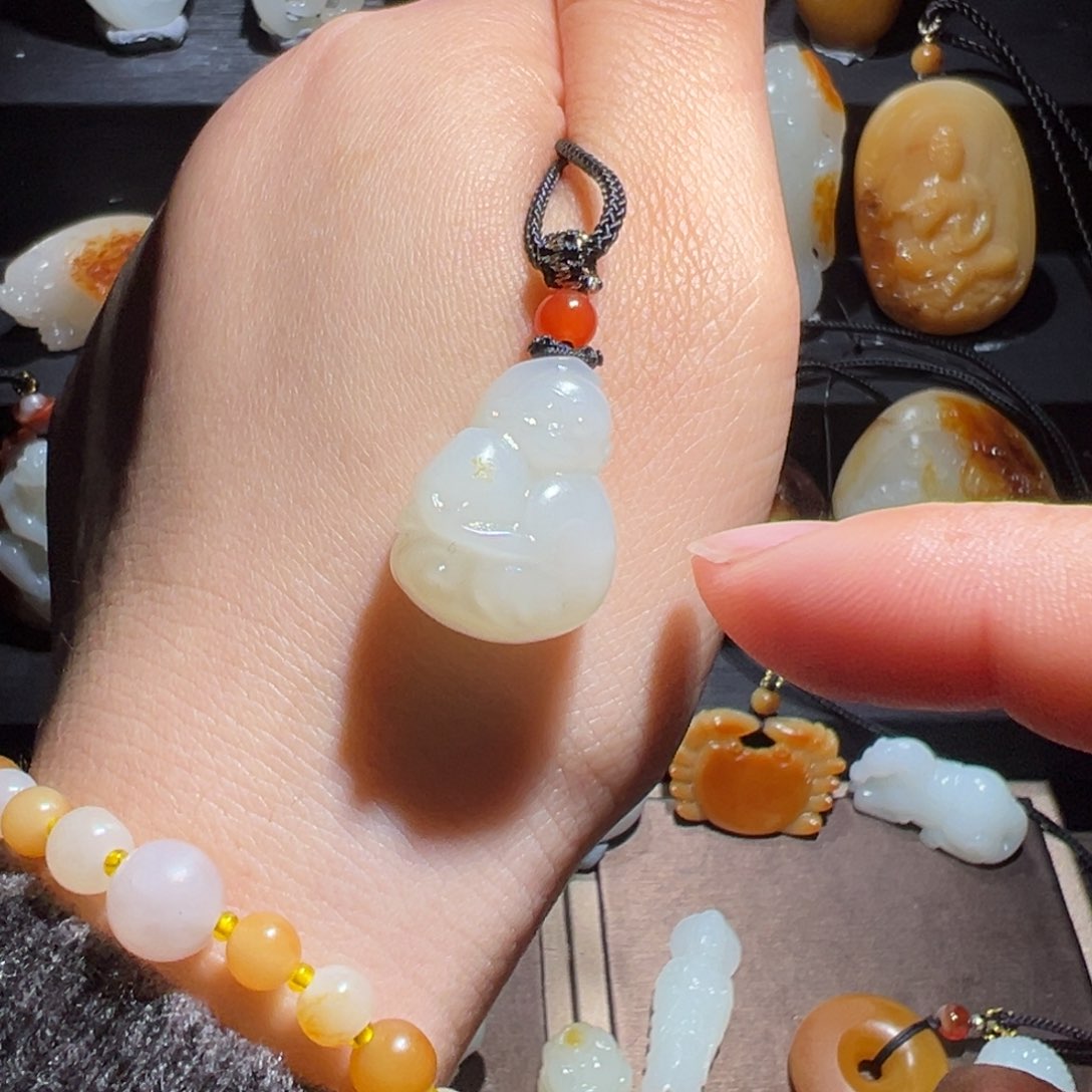 和田玉挂件未镶嵌