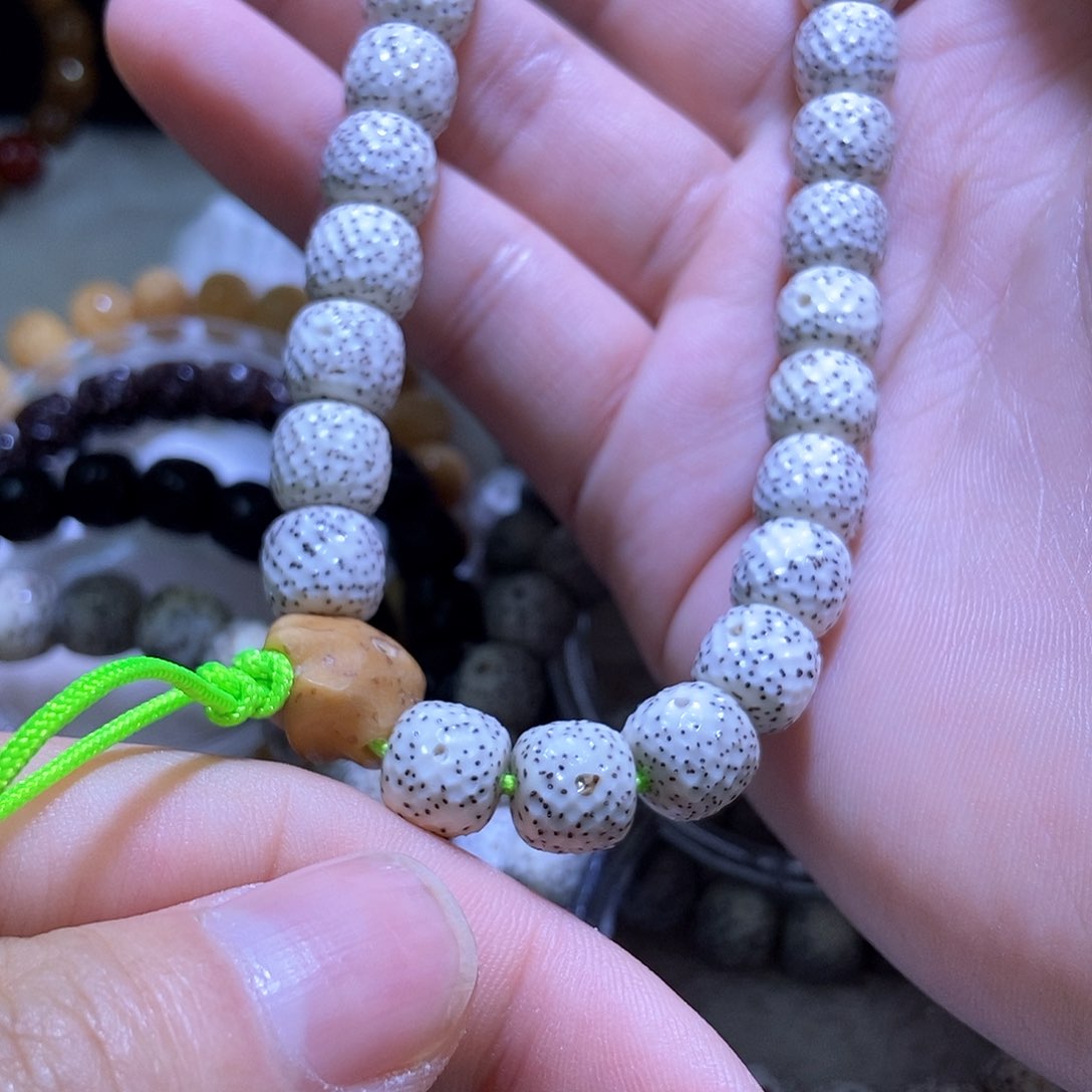 星月菩提吊坠¹**人龙鳞原白