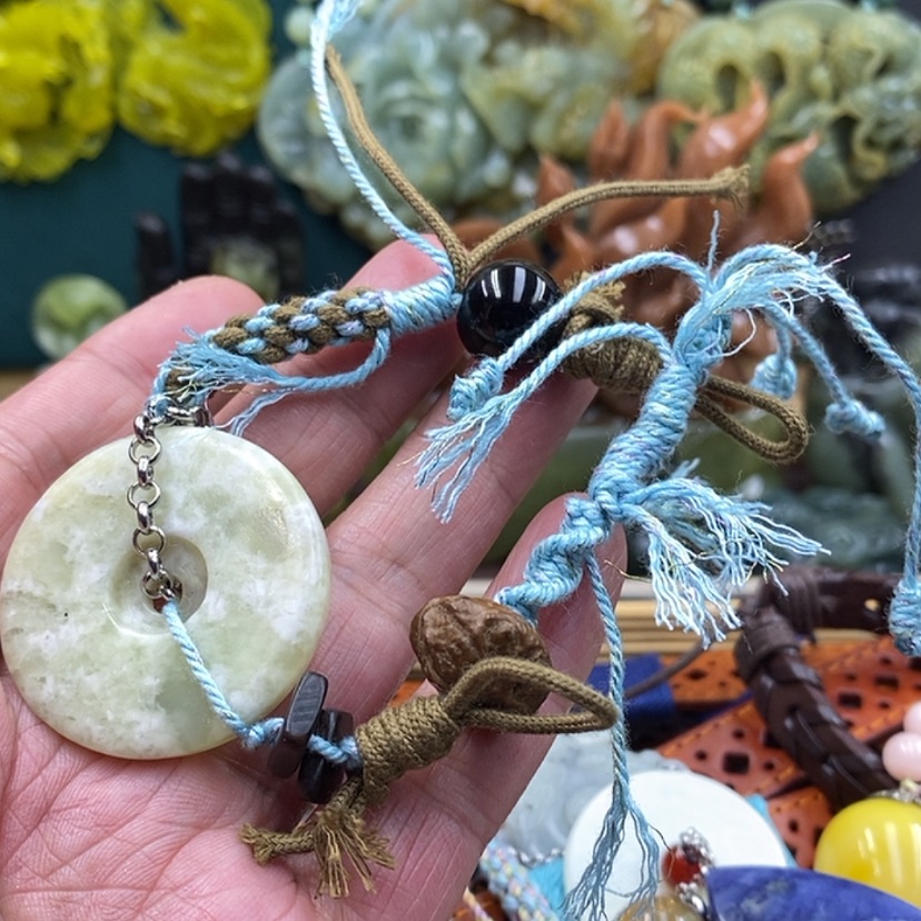 【闪购商品】未镶嵌岫玉手牌