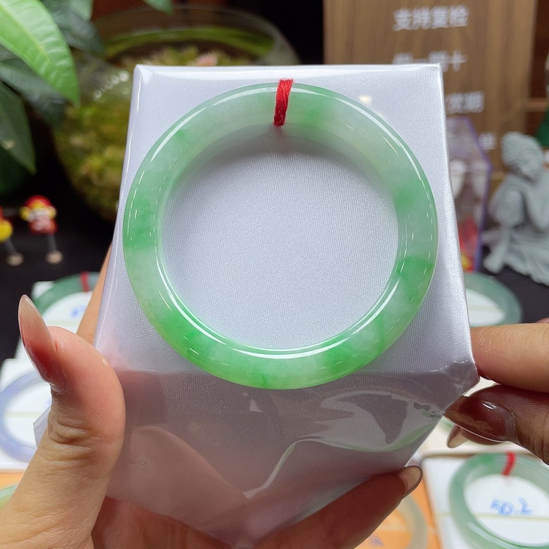 翡翠手镯未镶嵌98 号链接