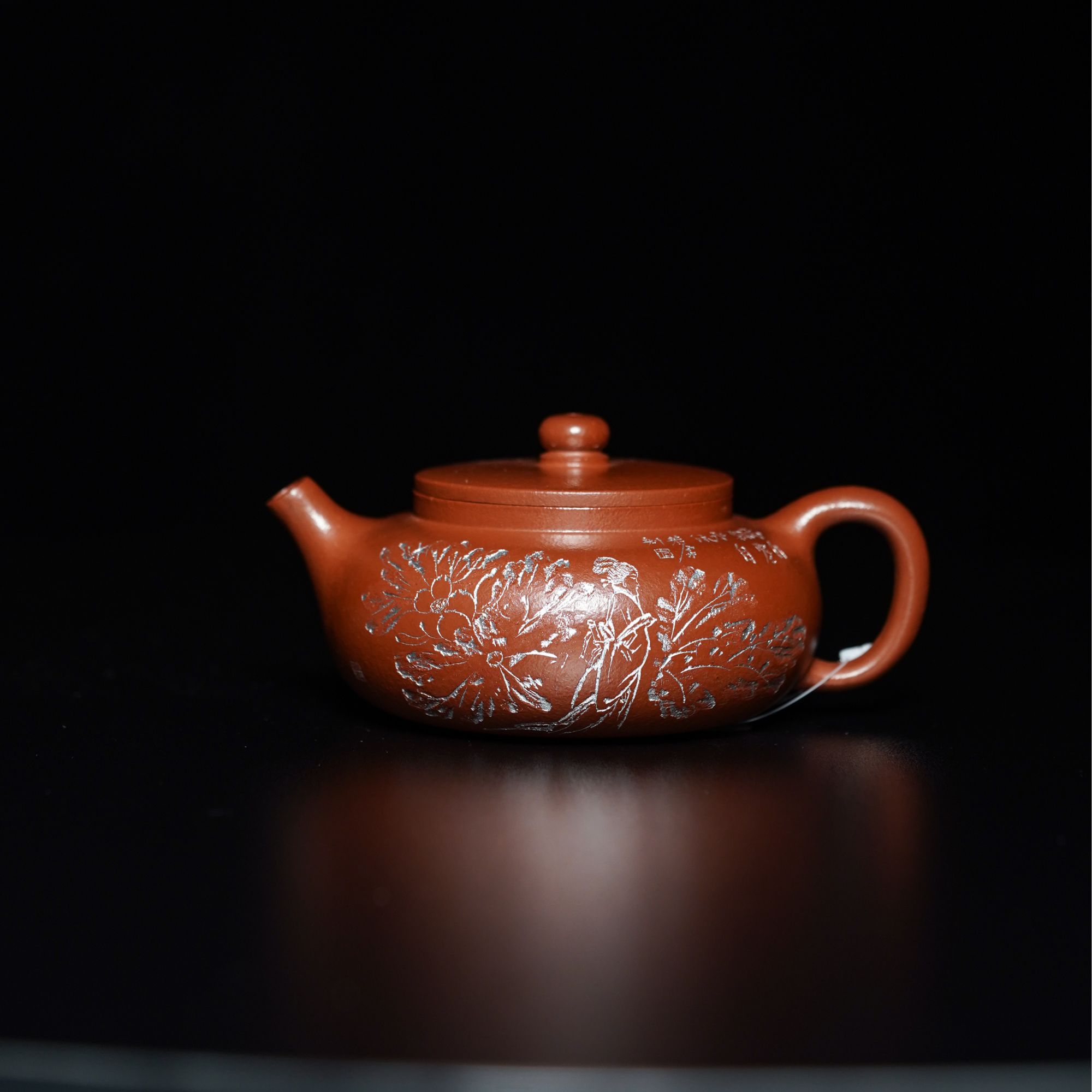 28号红降坡圆珠紫砂壶