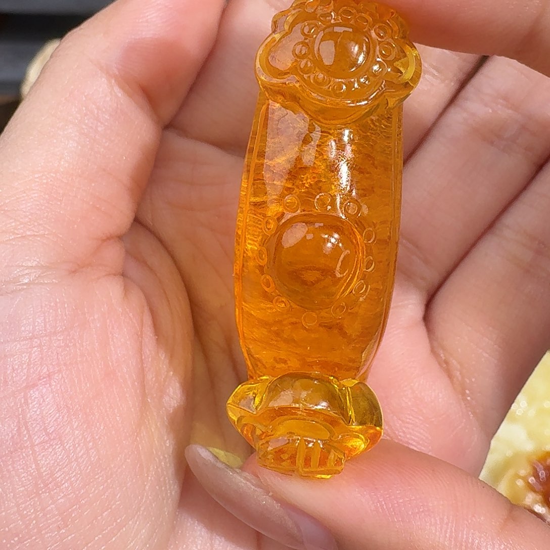 短***姐琥珀未镶嵌裸石我