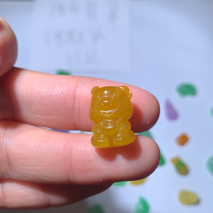 翡翠未镶嵌颈饰挂件