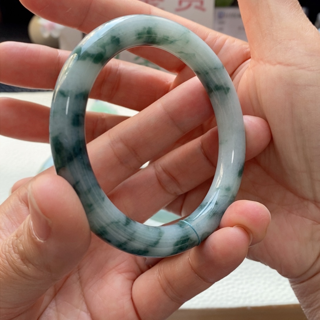 翡翠手镯未镶嵌1号