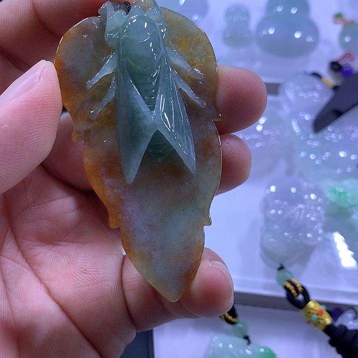 翡翠未镶嵌颈饰天然翡翠A货吊坠