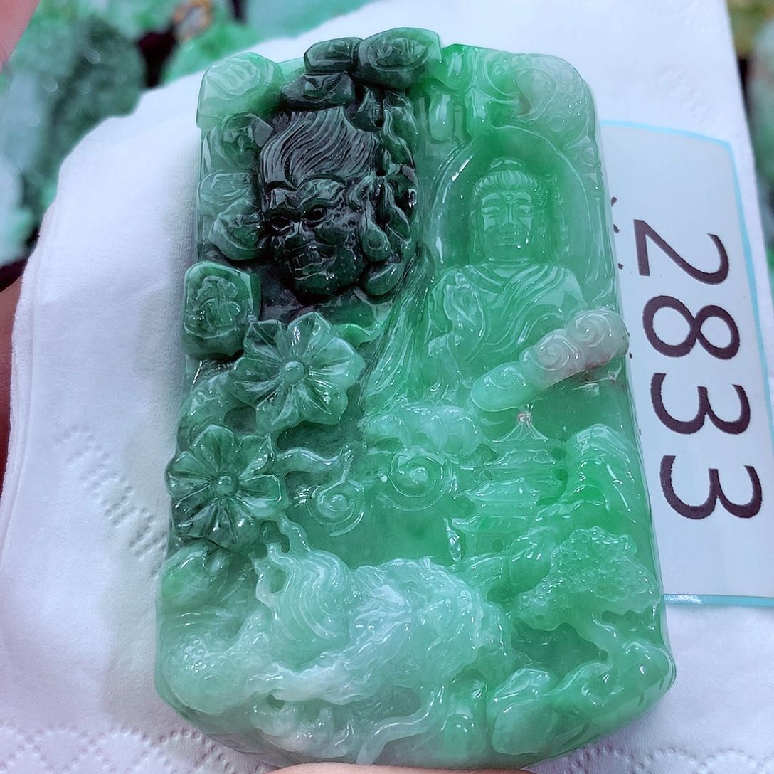 吊坠(不含链)未镶嵌翡翠