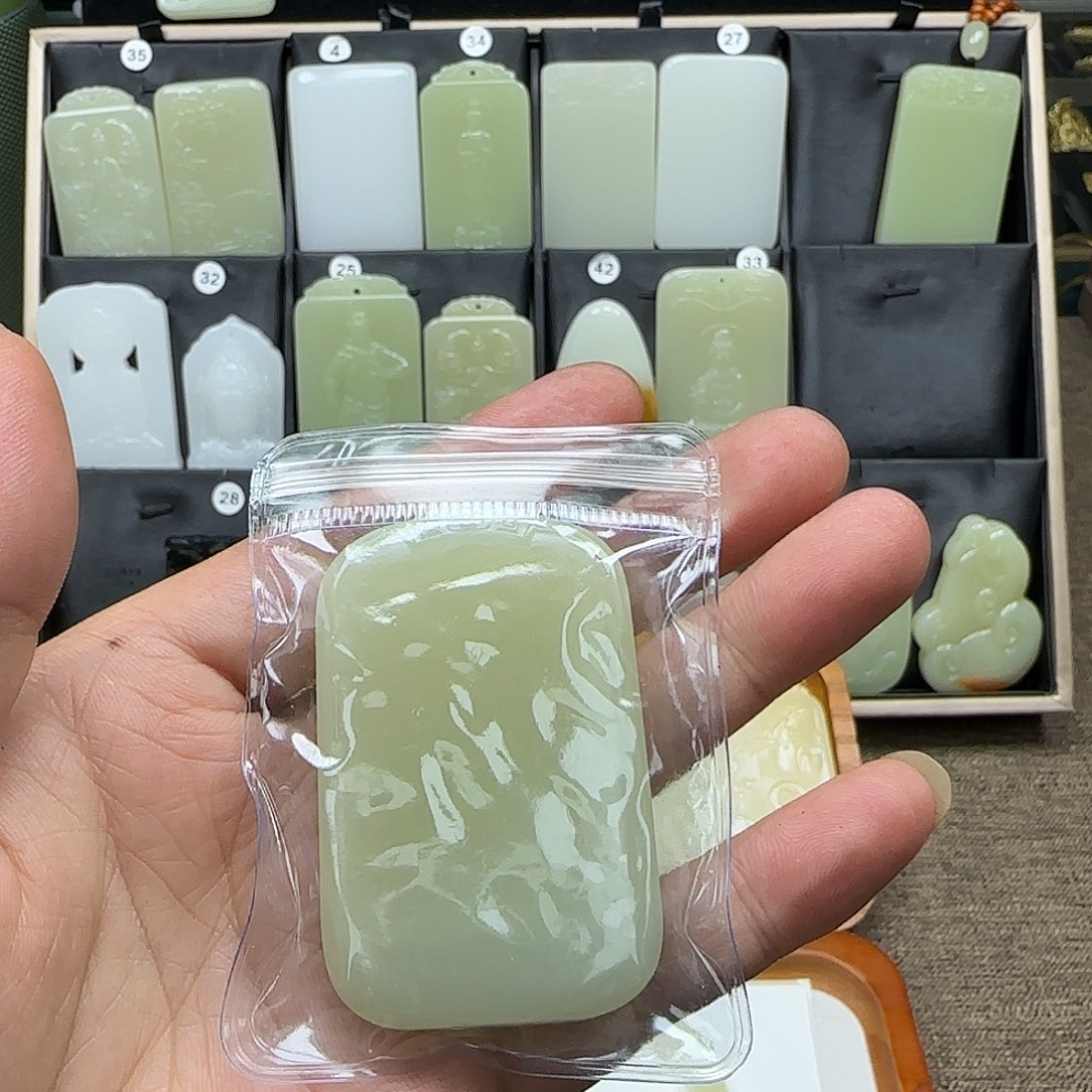 海****昆仑山料一物一拍无事牌