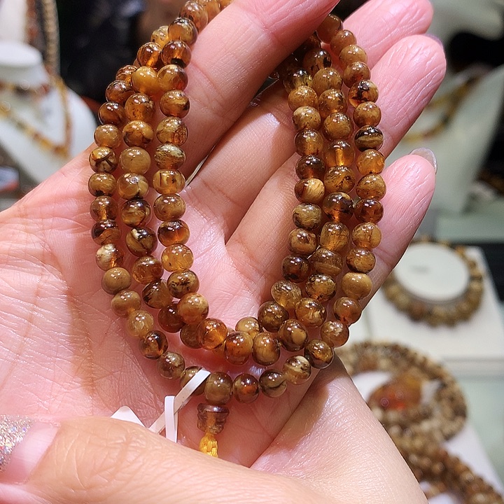 琥珀裸石未镶嵌蜜蜡