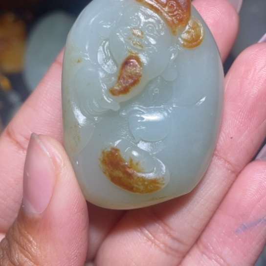 和田玉挂件未镶嵌幸**?