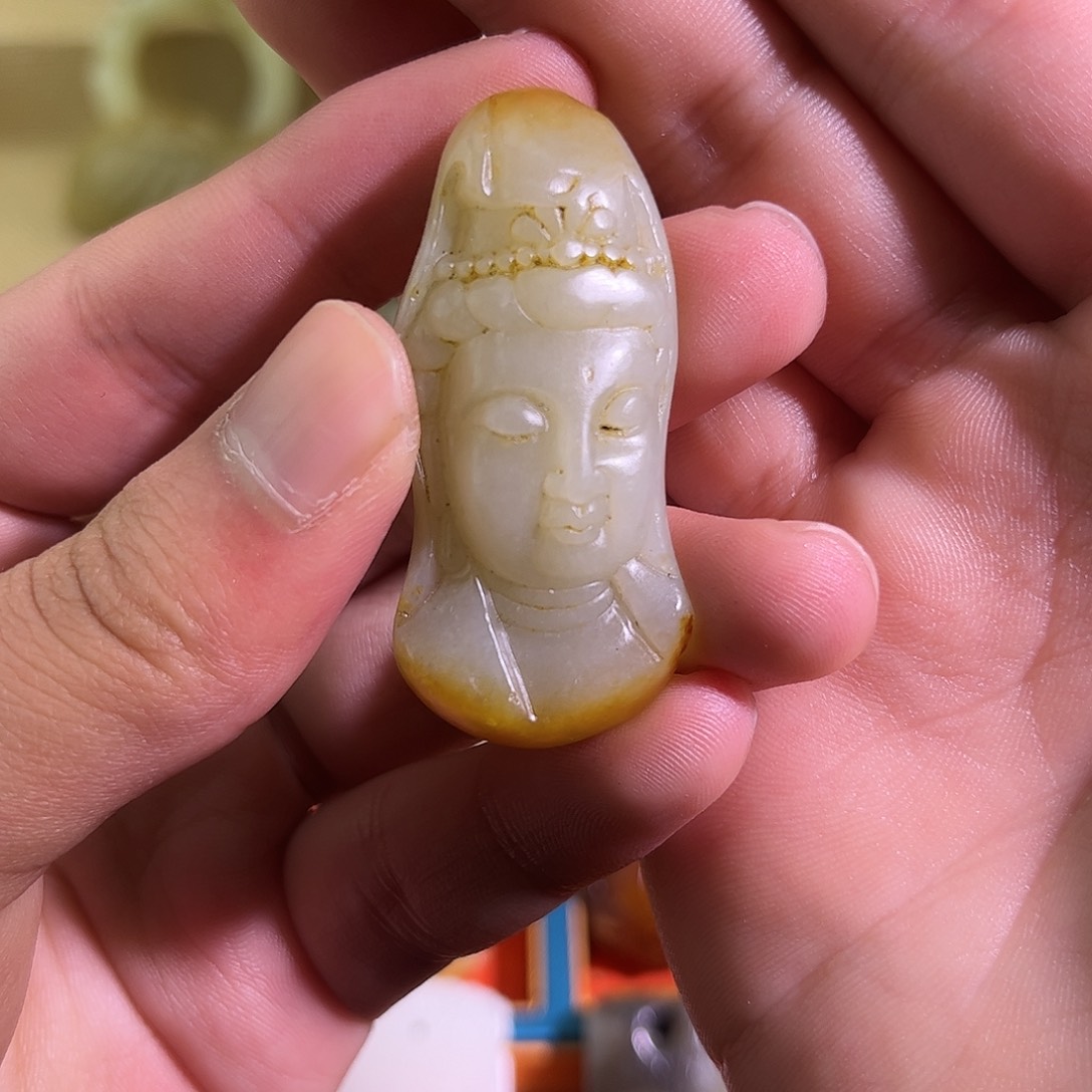 和田玉颈饰未镶嵌忠**耳