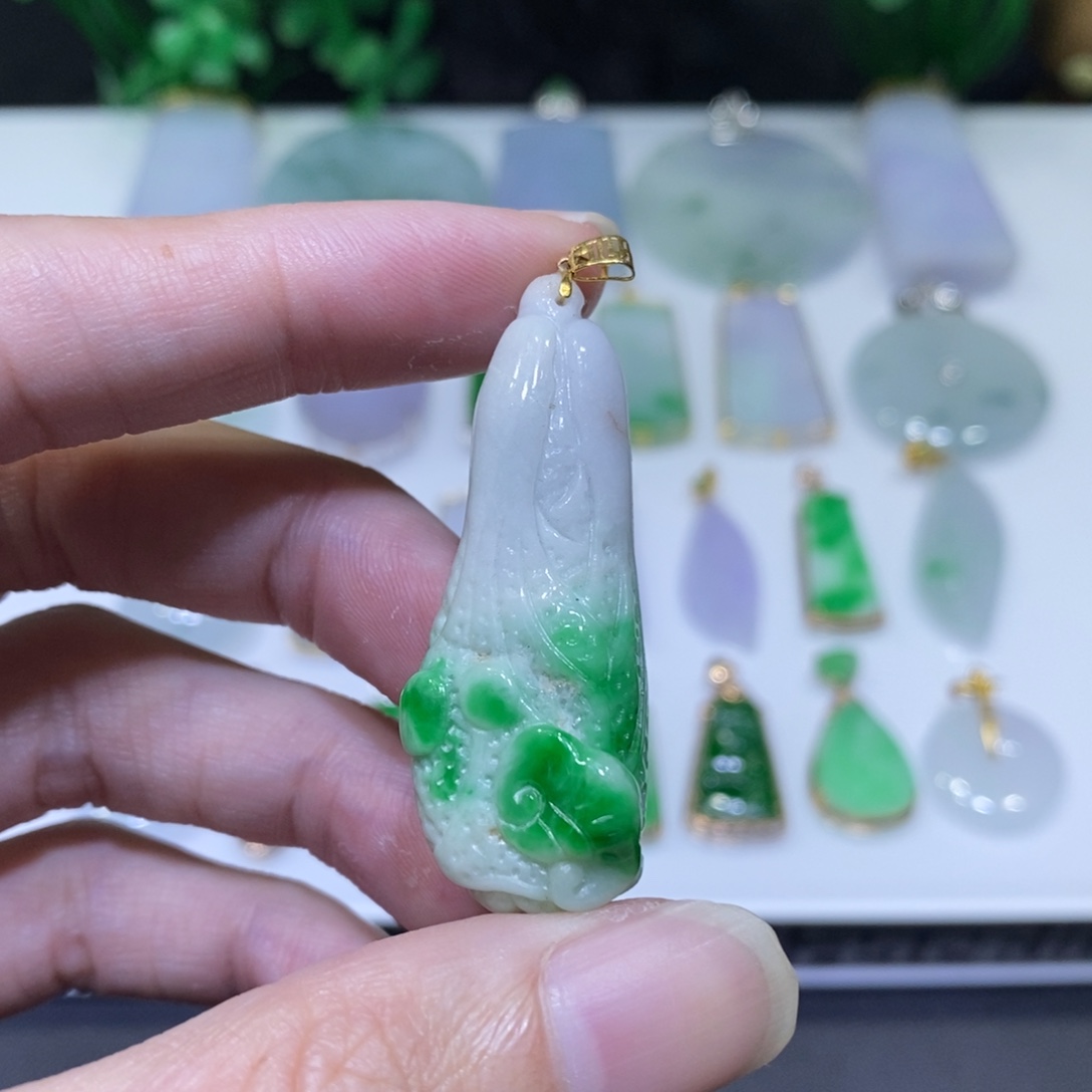 翡翠18K金镶嵌吊坠(不含链)