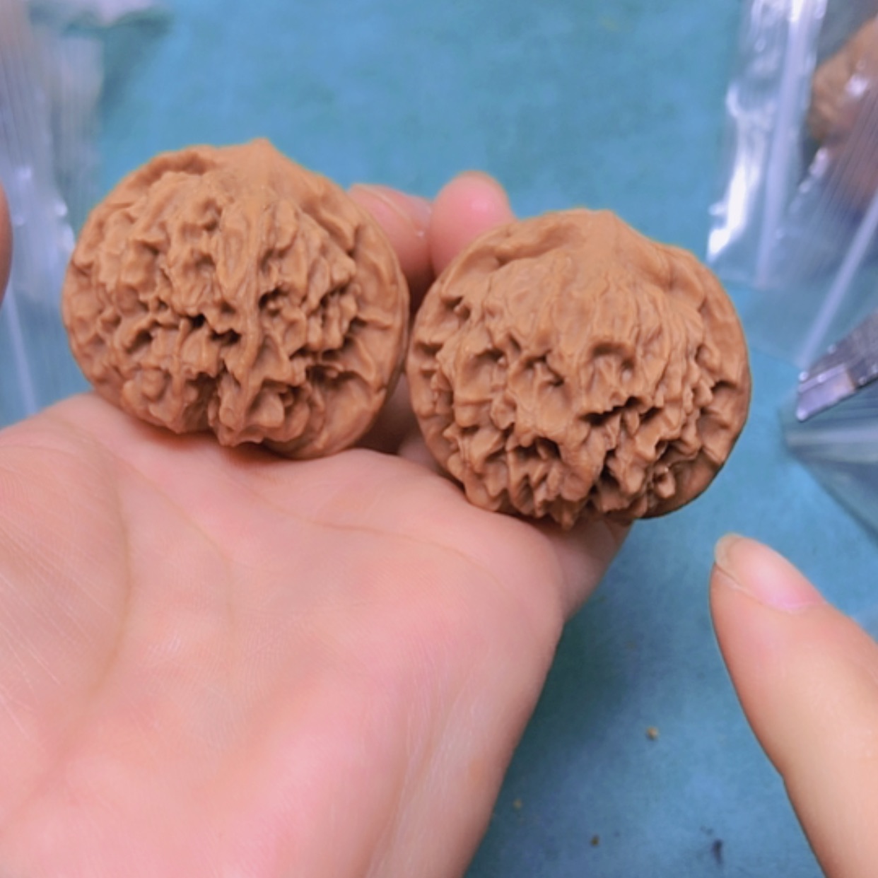 【闪购商品】摆件核桃40皇冠狮子头全品
