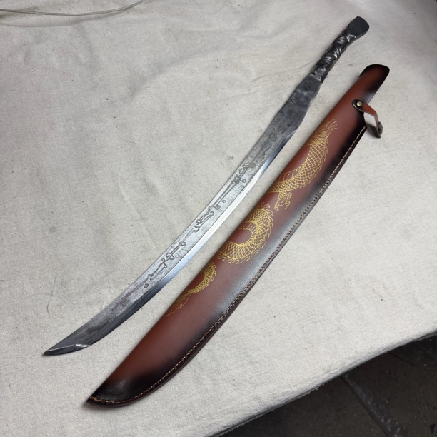 3772 龙泉昊天宝剑高锰钢一体腰刀皮鞘未开刃