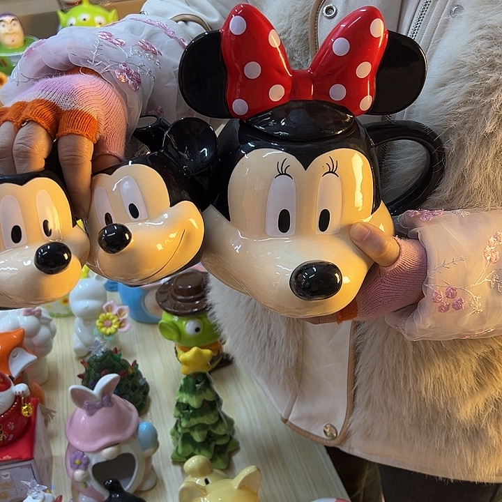 摆件陶瓷等行业的产品出口