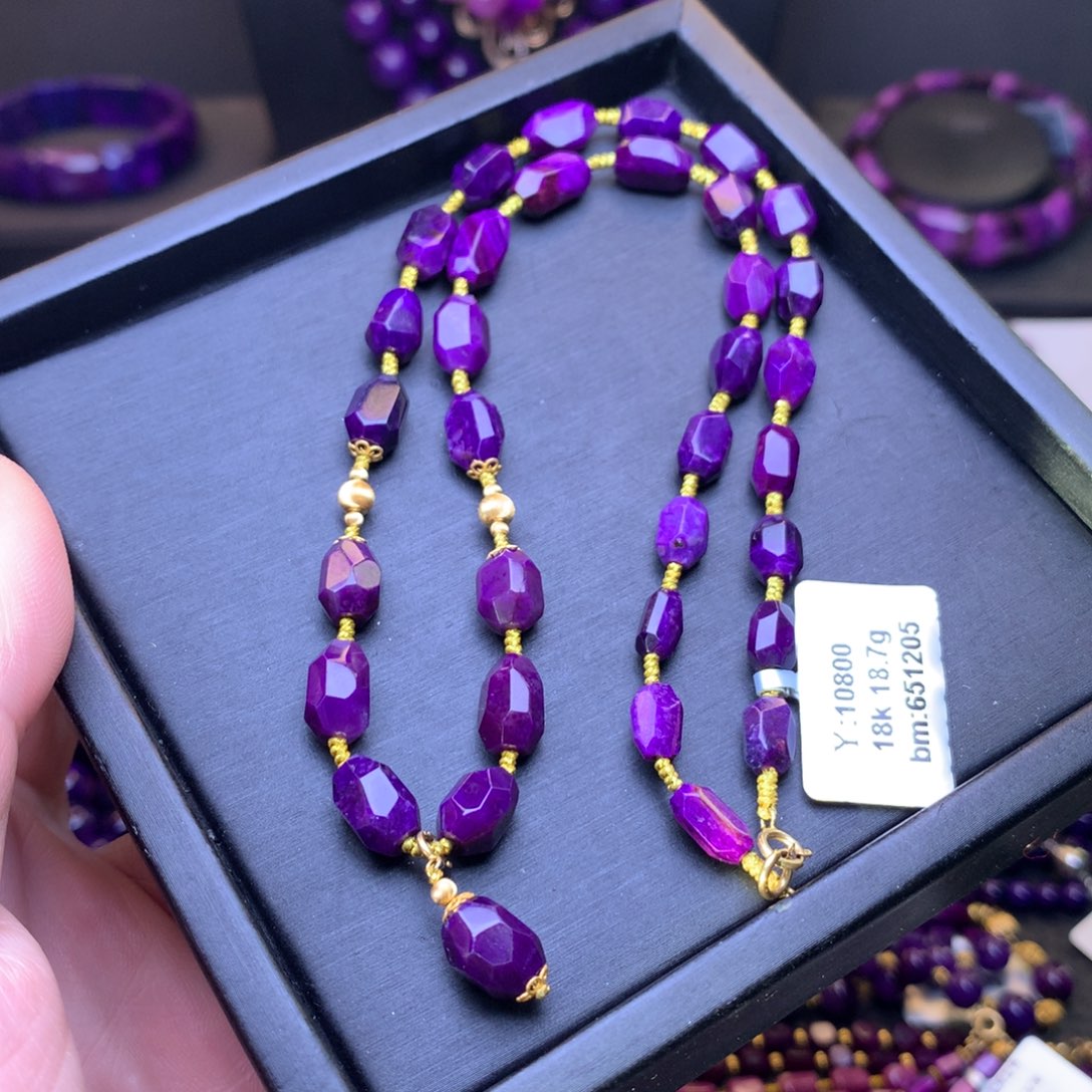 苏纪石（舒俱来）项链18K金镶嵌