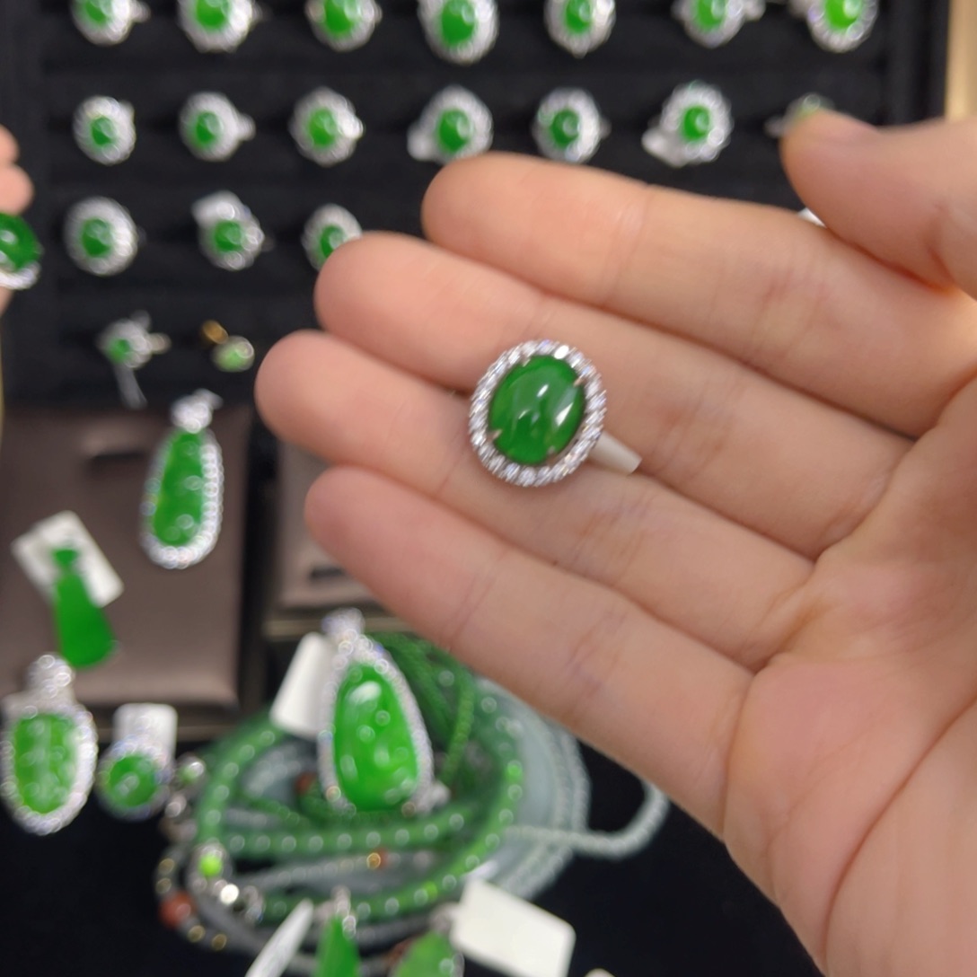 翡翠戒指银S925镶嵌前***?翡翠戒指