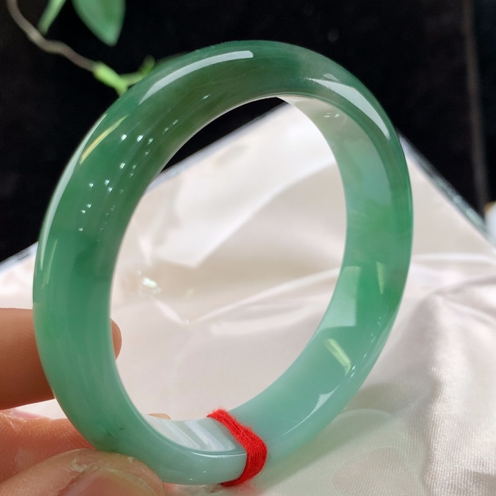 翡翠手镯未镶嵌111-6466