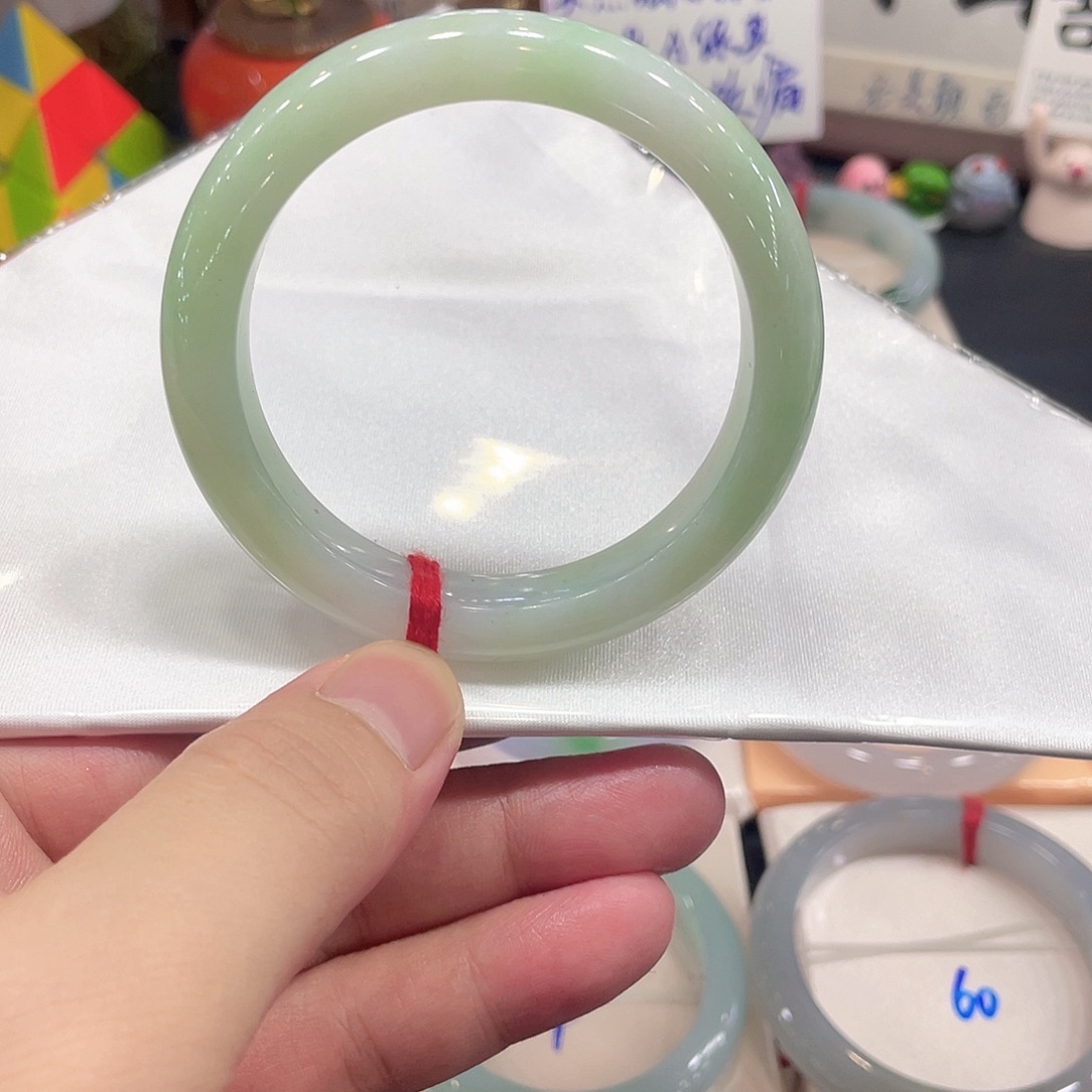 翡翠未镶嵌手镯天然缅甸A货翡翠手镯微瑕防漏