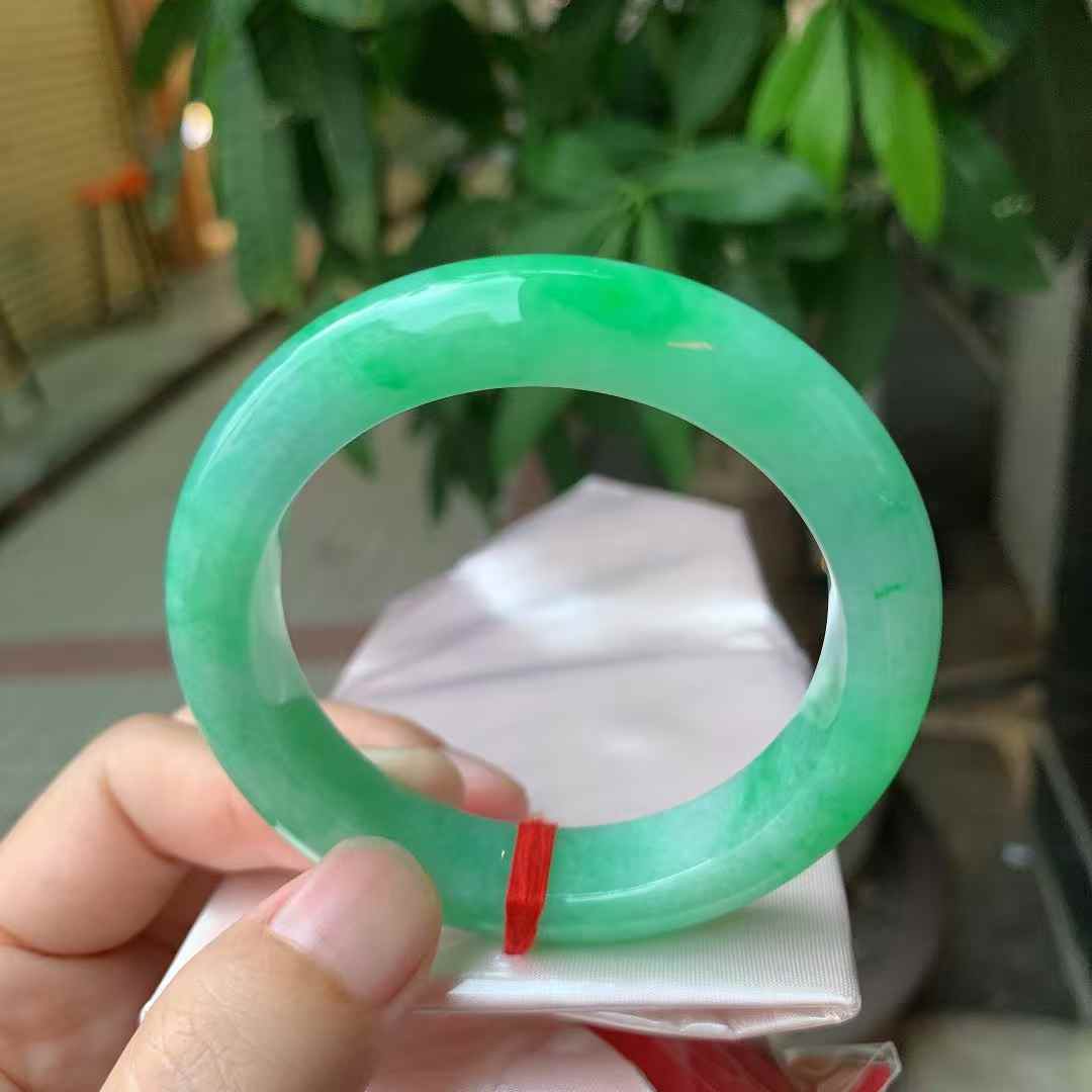 缅甸天然翡翠A货冰种满绿阳色正圈妈妈女礼品54圈直播间玉手镯