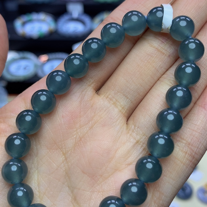 翡翠手链未镶嵌翡翠