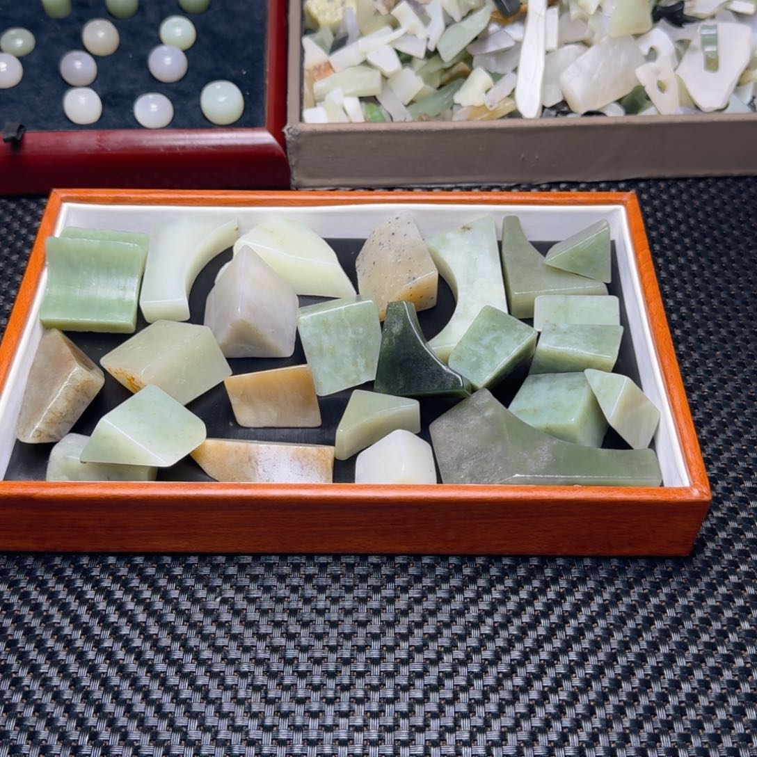 和田玉（糖玉）未镶嵌珠宝半成品