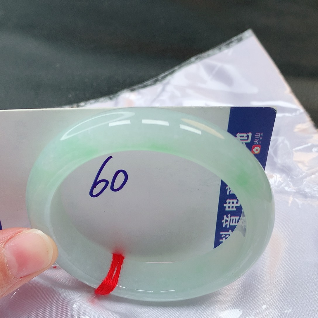 翡翠手镯未镶嵌60号