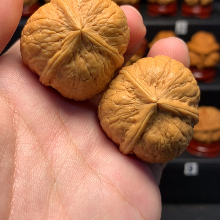文玩核桃把件38金蟒炸三