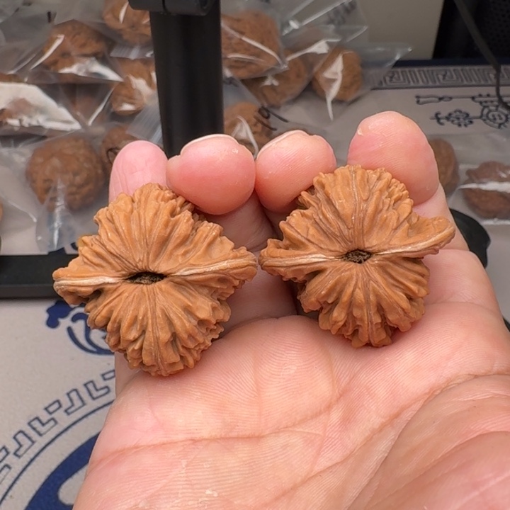 桃核把件山地楼39+尺20