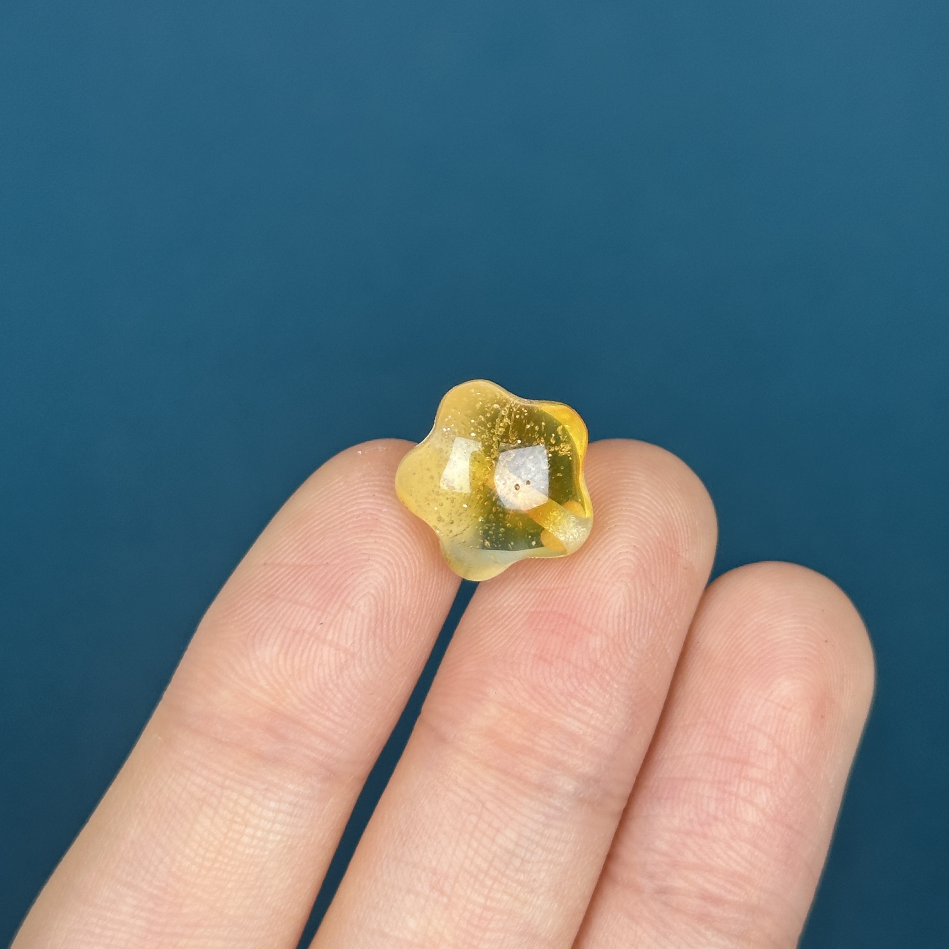 D7603天然原矿 蜜蜡星星 13.8*9.7mm支持复检假一罚十