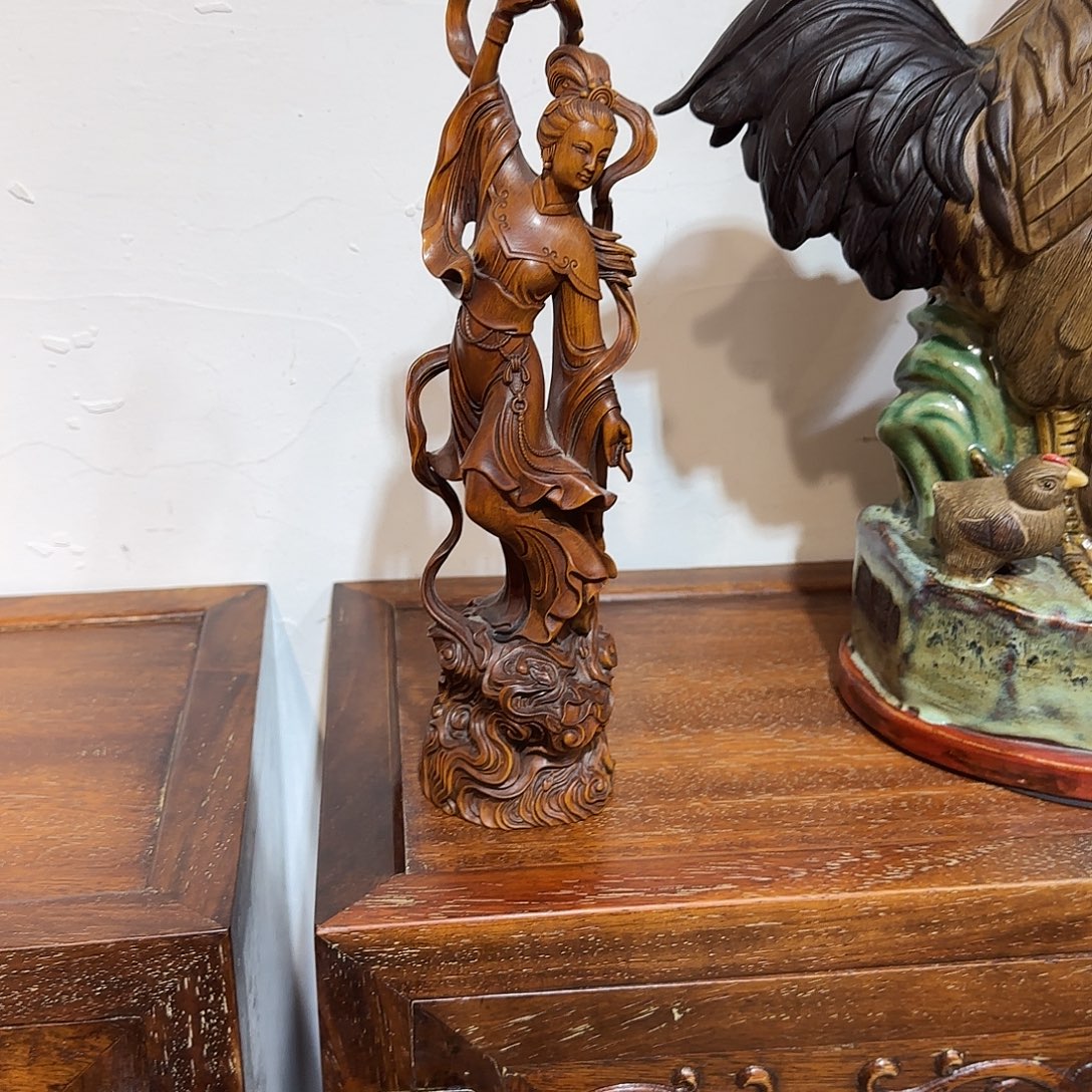 酒***间黄杨木摆件一个高26