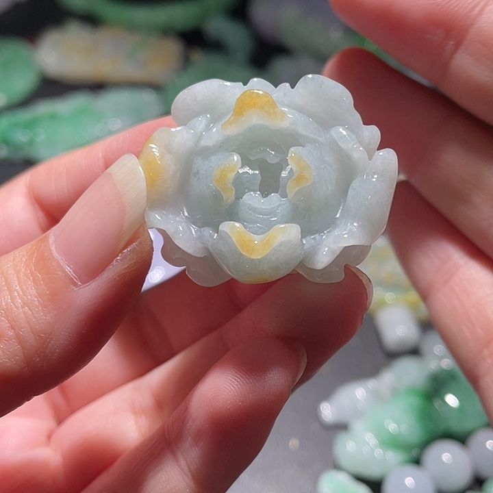 颈饰未镶嵌翡翠天