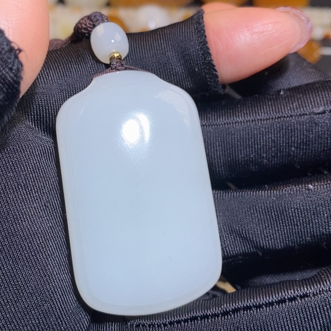 D***e和田玉未镶嵌手链