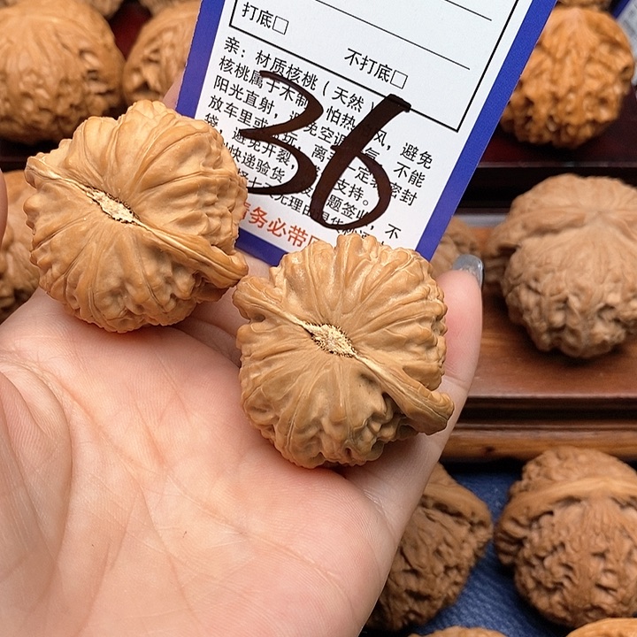 桃核吊坠白狮子头42