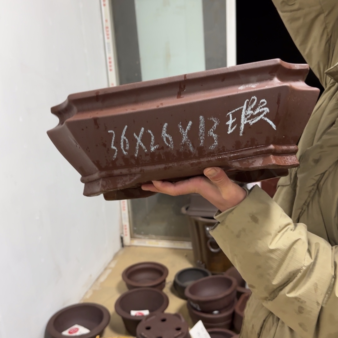 紫砂花盆呜呜呜呜