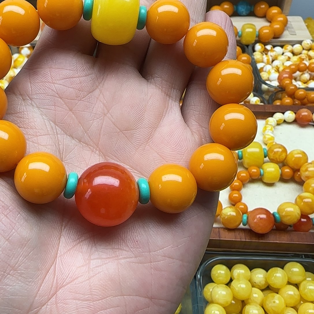 欢***豆无非金属老蜜色素串搭配一条