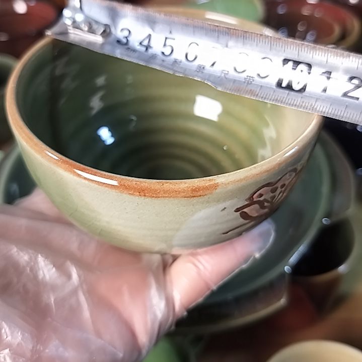 盘瓷片陶瓷杯盘壶碗都有