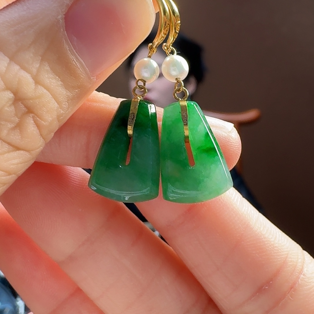 翡翠耳饰18K金镶嵌耳饰