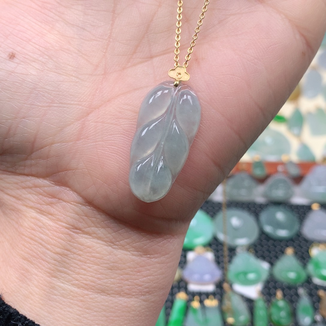 【闪购商品】翡翠吊坠(不含链)18K金镶嵌