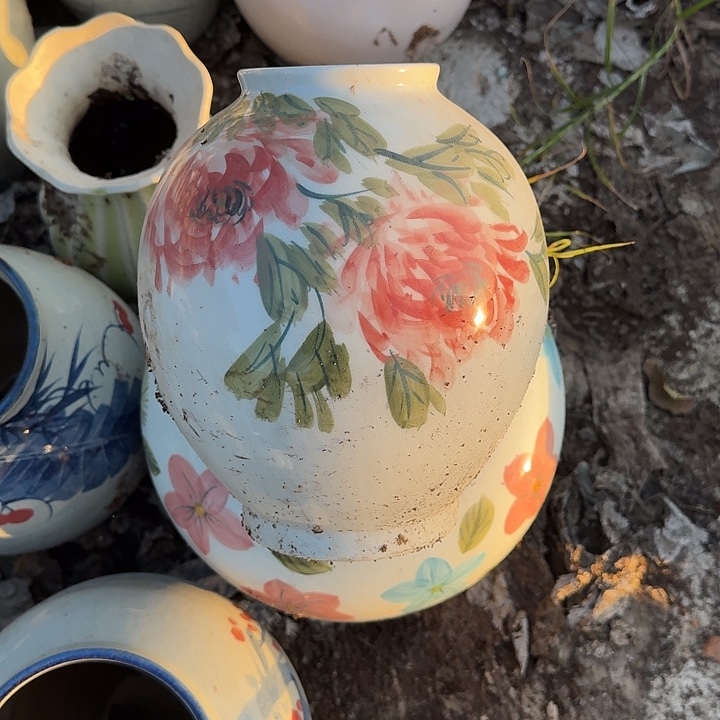 微瑕景德镇陶瓷花瓶