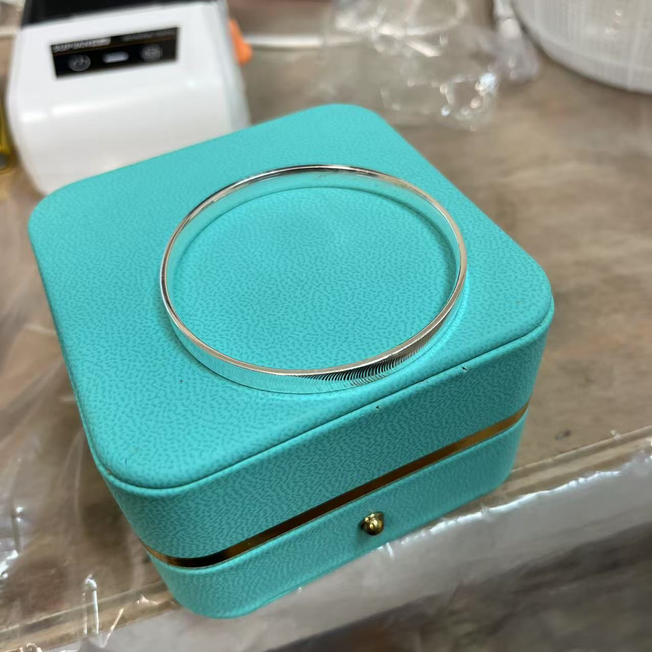 精品银手镯（无礼盒）S111