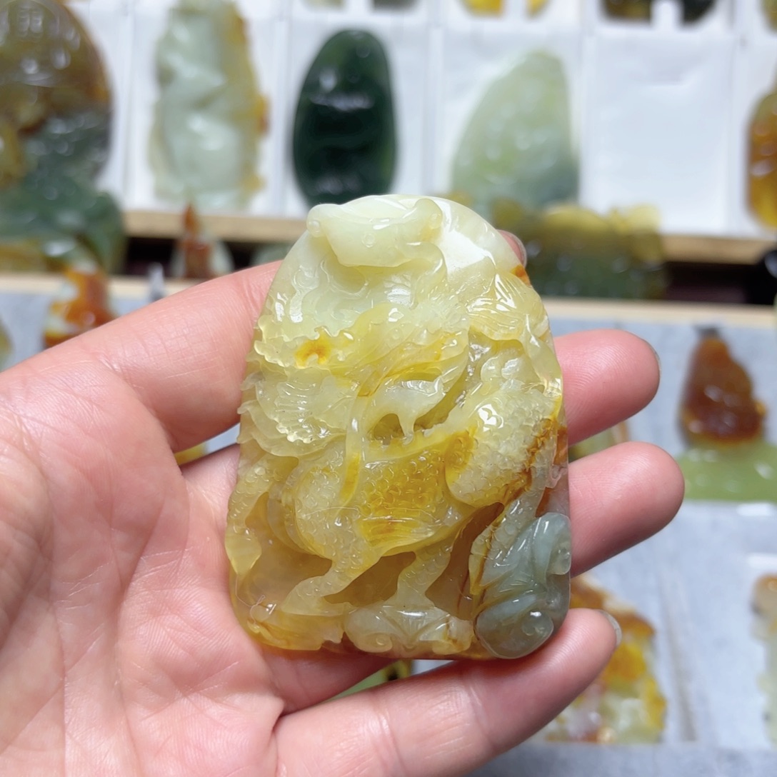 蛇纹石玉吊坠(不含链)未镶嵌