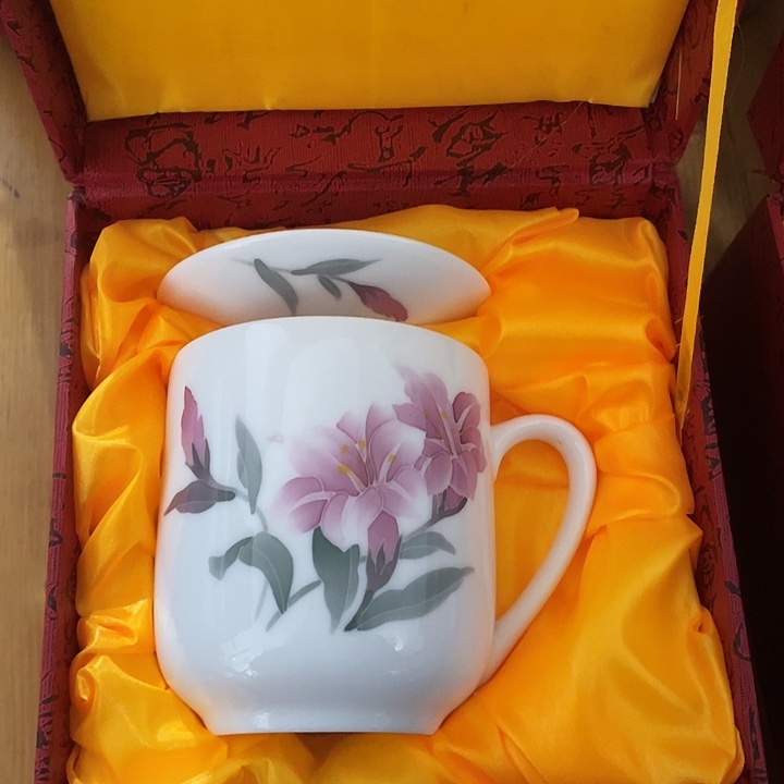 釉下五彩高温手绘办公杯