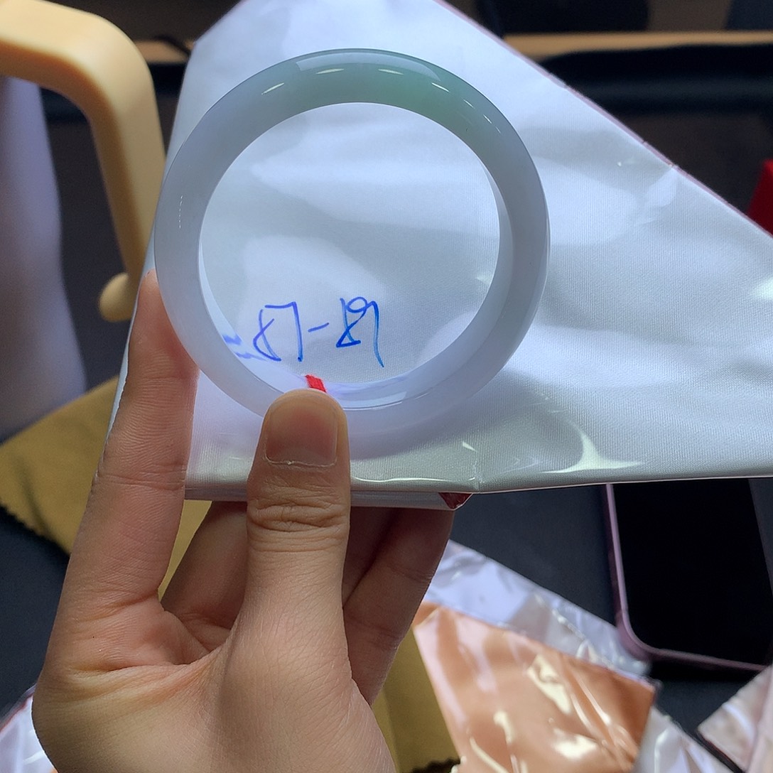 翡翠未镶嵌手镯翡翠