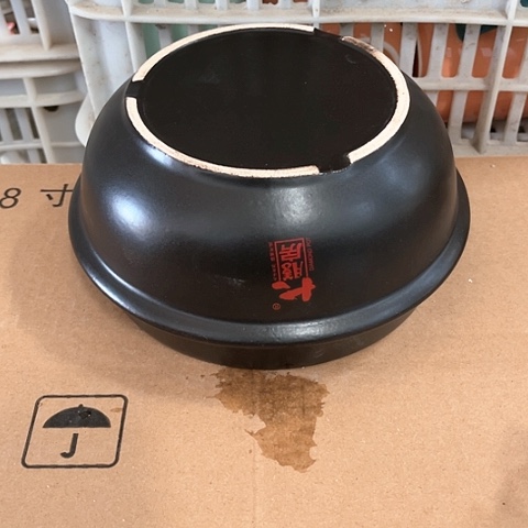 微瑕，明火，口径17厘米，高度8石锅2个