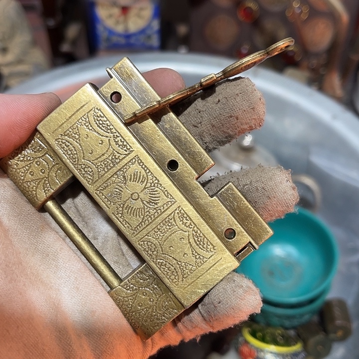 爱***尼陶我也不知道我在想什么