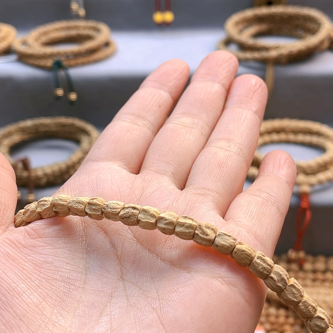 柏香籽/百香籽吊坠一***人