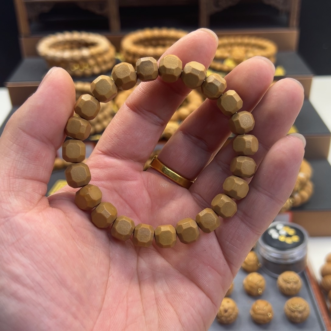 猴头核桃手串微微瑕8.9星途六方26号