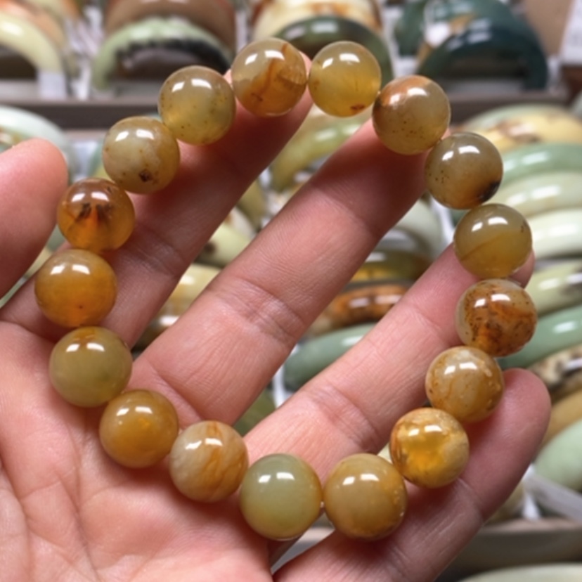 【闪购商品】蛇纹石玉未镶嵌手镯